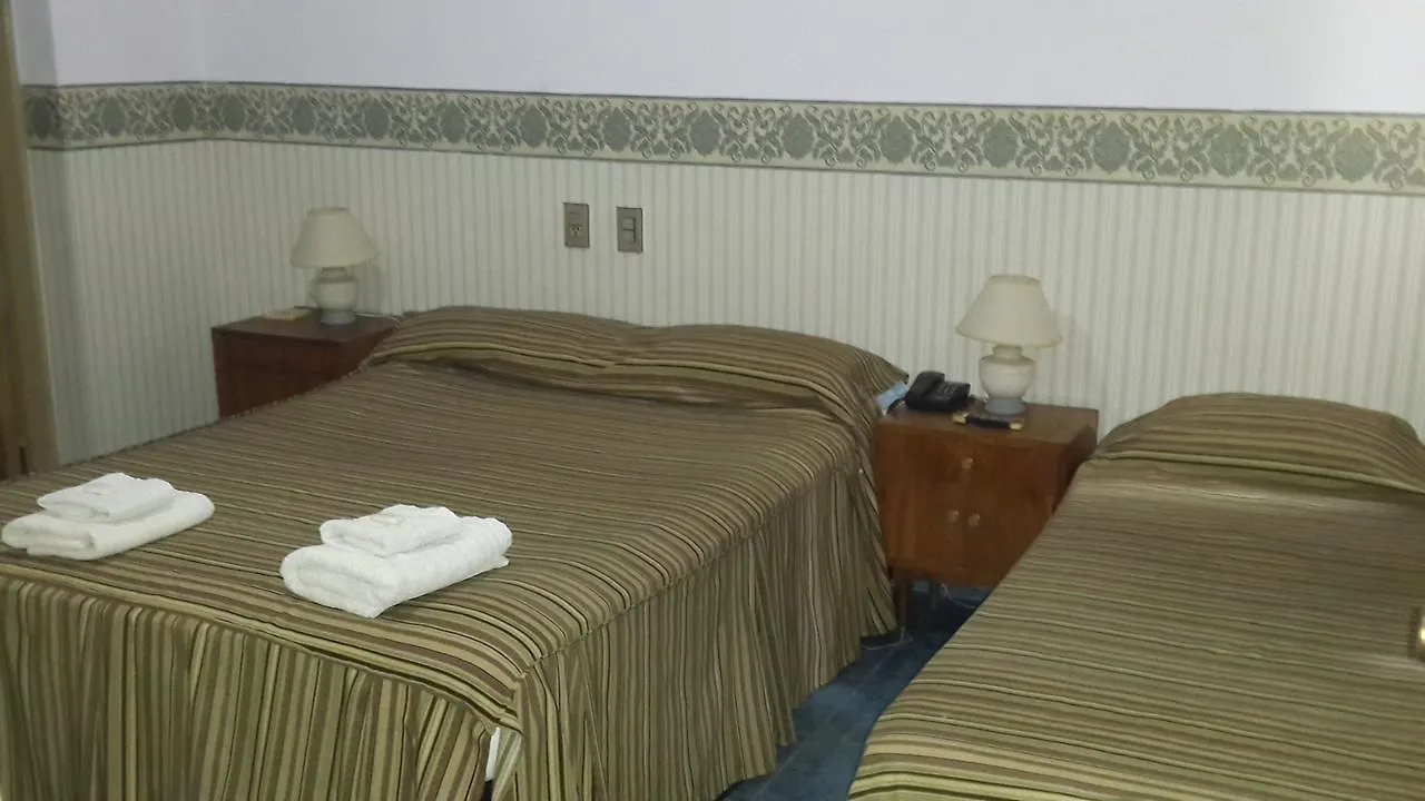 Hotel Los Cerros Suites Mendoza 2*,  Argentina